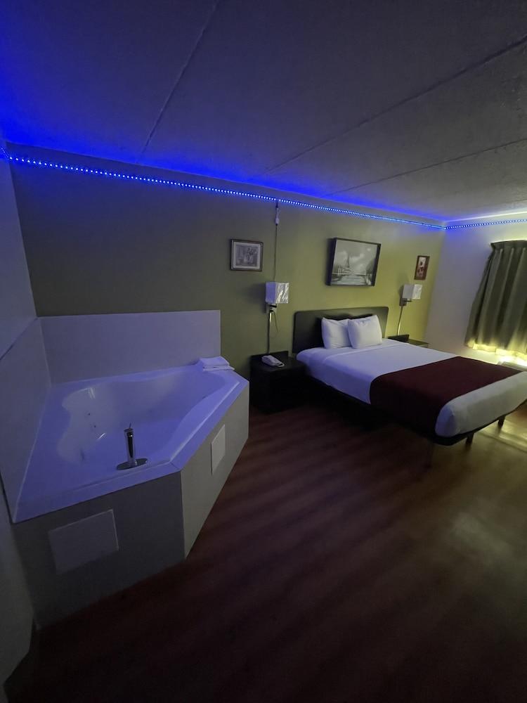 Hotel Willow Cleveland 2*
